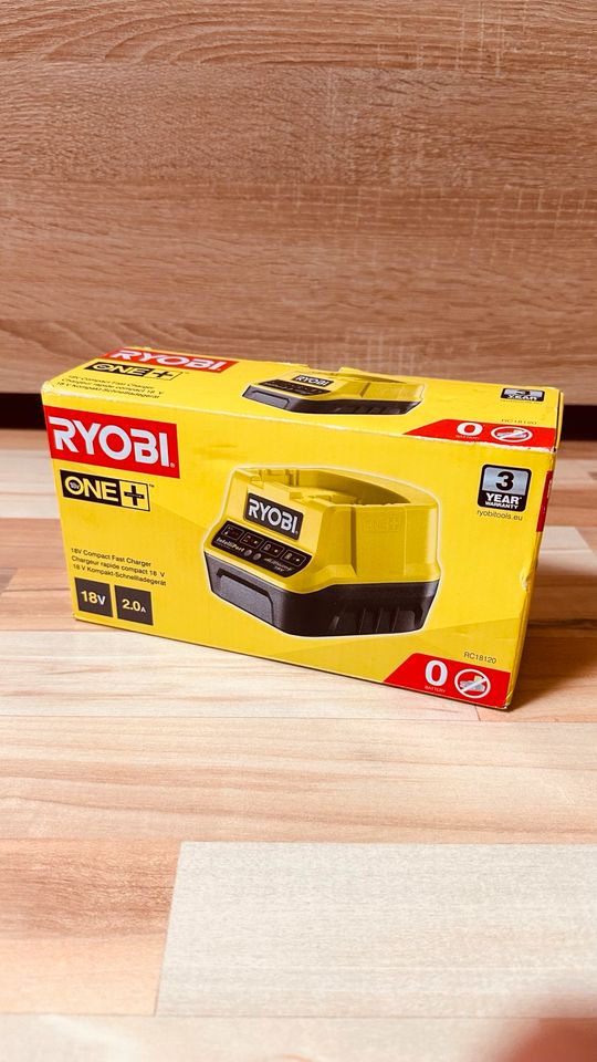 RYOBI Kehrmaschine 18 V ONE+ mit Zubehör !!TOP!! in Delmenhorst