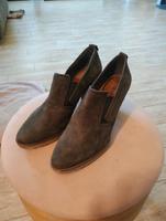 Neue Schuhe in Größe 42 von Tamaris Niedersachsen - Hatten Vorschau
