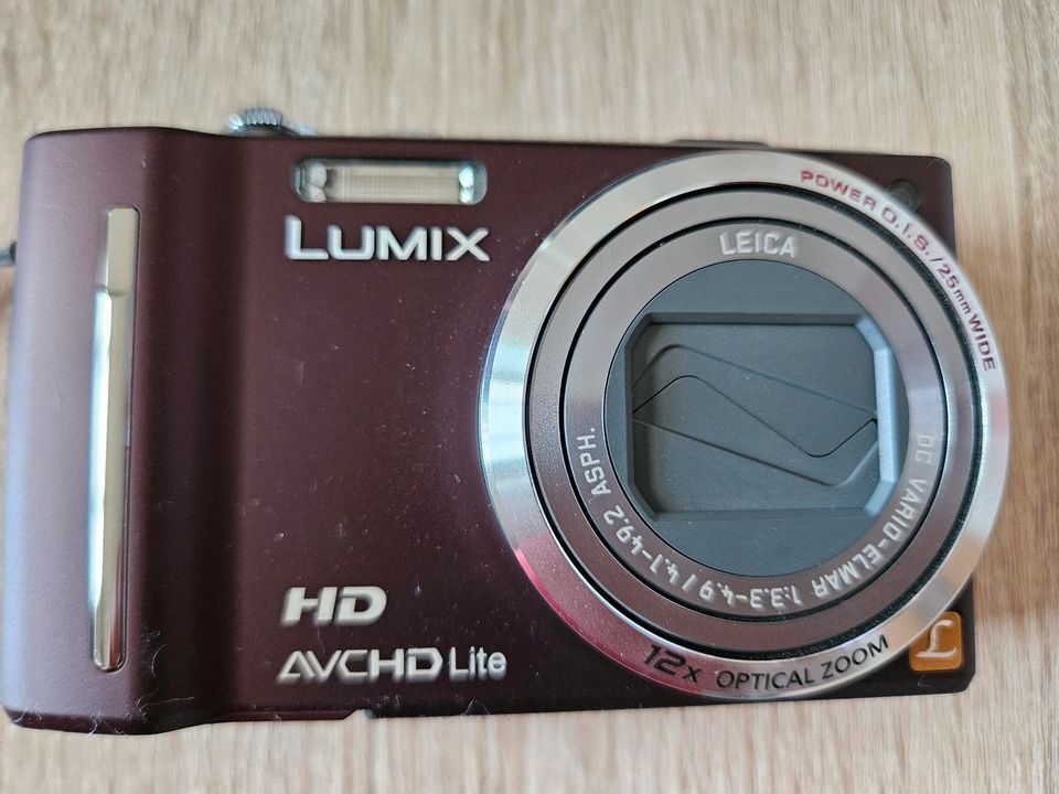 Panasonic Lumix DMC TZ 10 mit Zubehör in Cottbus