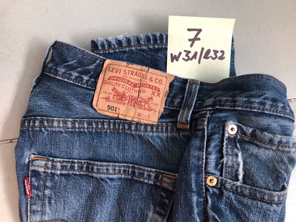 Levi‘s 501 w31 l32, blau in Berlin