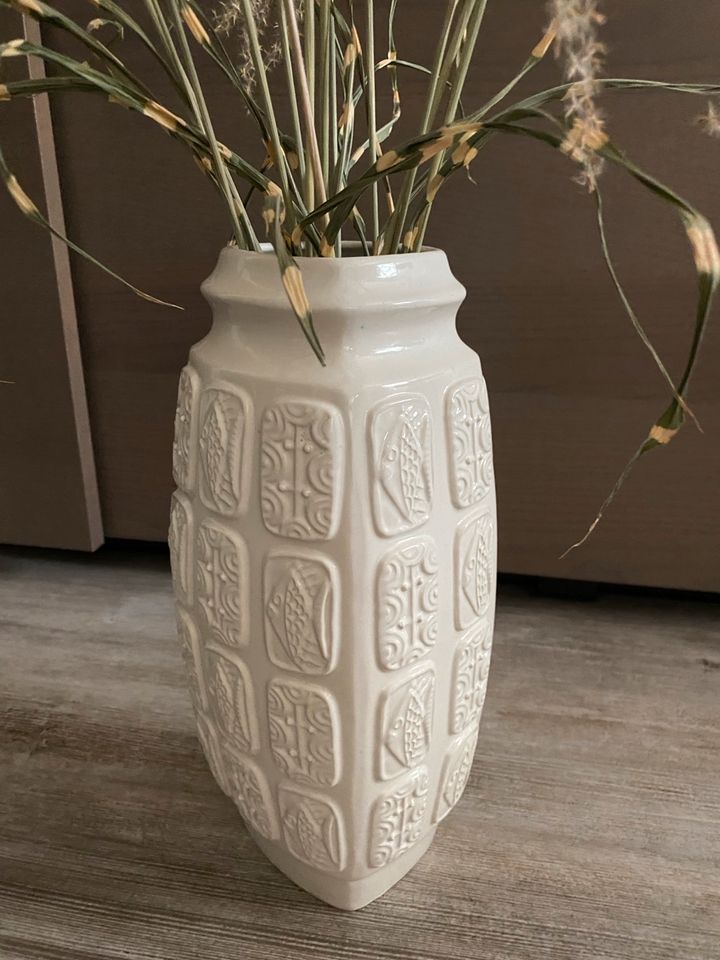 Große Bay Keramik Vase Retro Vase mit Deko Eames Ära in Berlin
