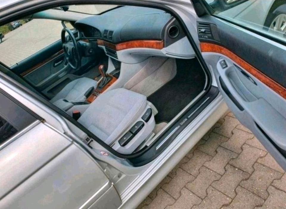 BMW E39 Liebhaberfahrzeug ohne Rost ohne Mängeln in Datteln