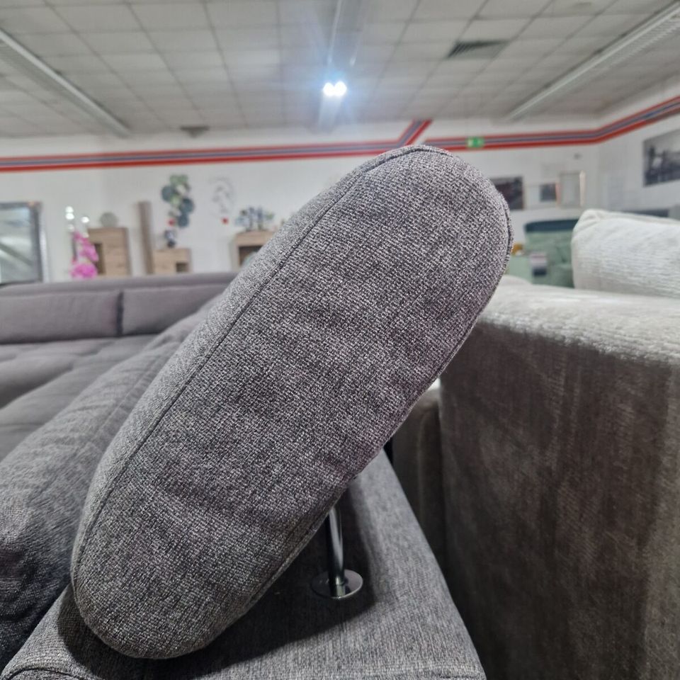 Wohnlandschaft XXL Sofa Polstermöbel Polstergarnitur Sofa Couch in Beelen