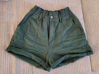 Pull&Bear Ballonshorts dunkelgrün Hessen - Wetzlar Vorschau
