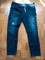 Damen Stretch Jeans Gr44 mit Steinchen Baden-Württemberg - Leonberg Vorschau