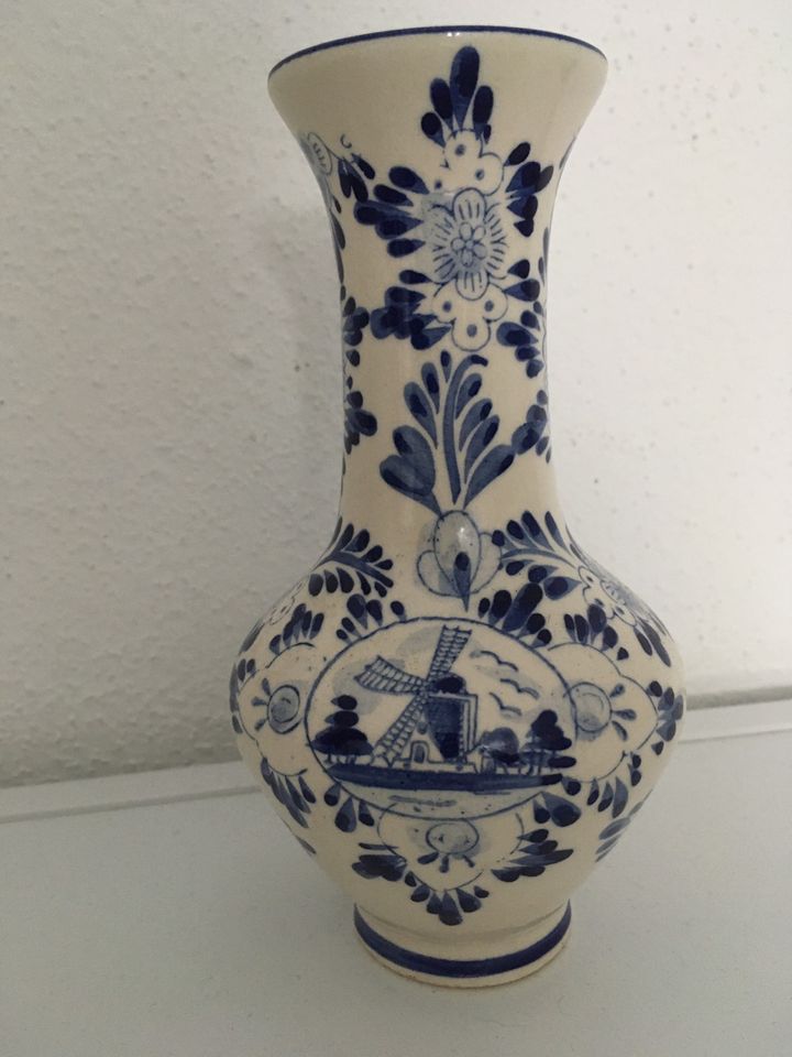 Vase in blau weiß mit Windmühlen Motiv, Holland, 16,5cm in Groß-Gerau