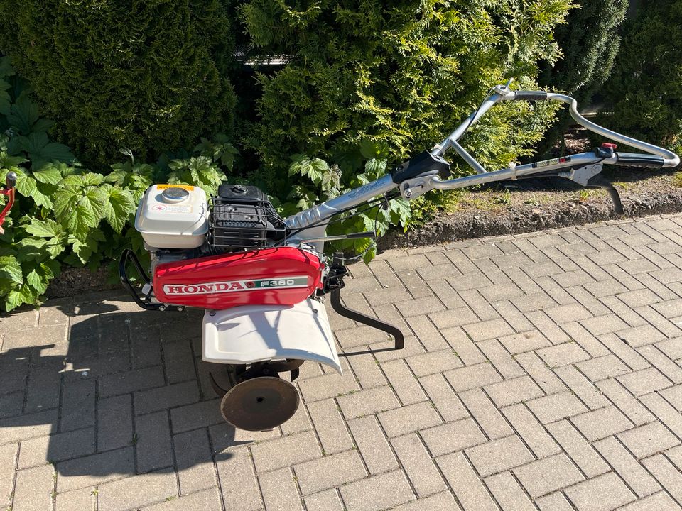 Honda F360 Fräse Gartenfräse in Einbeck