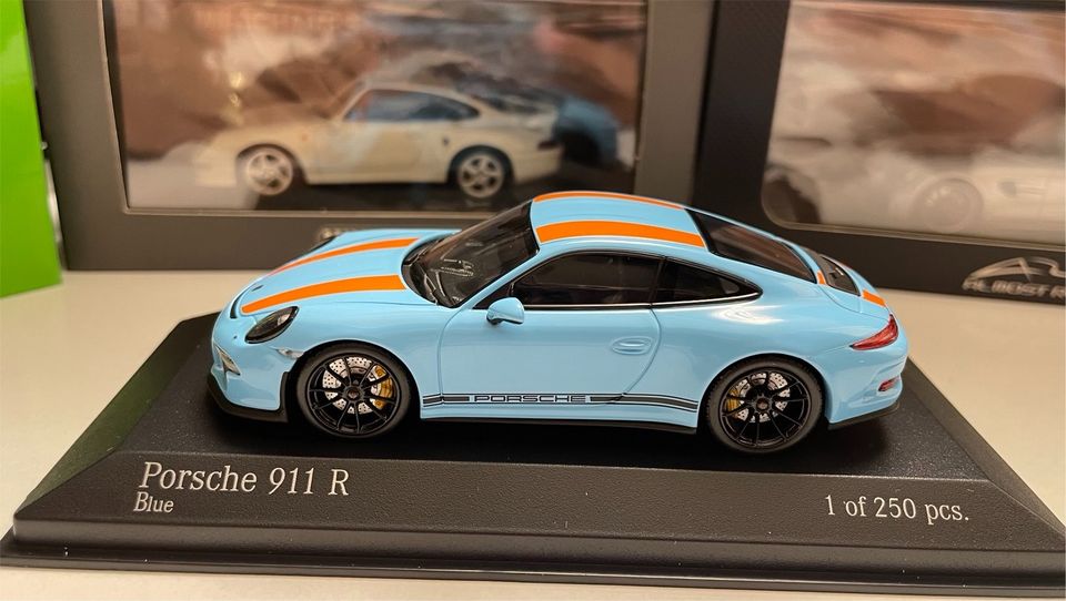 Minichamps 2016 Porsche 911-R (991) Modellauto 1:43 GULF in Hamburg