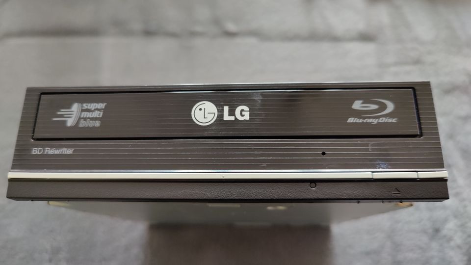LG Electronics BH10LS30 Blu-ray-Discs Brenner in Halle