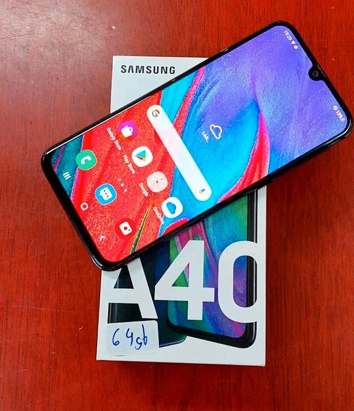 Samsung Galaxy A40 64GB Black 5,9" FHD Dual Sim LTE 4G  Tel:01781 in Essen