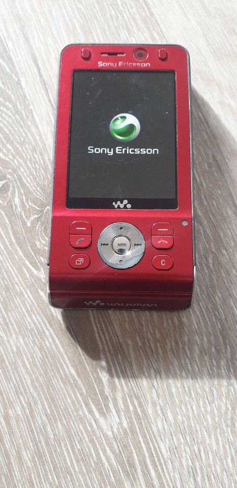 Handy Sony Ericsson W910i, Rot, OVP in Büdelsdorf