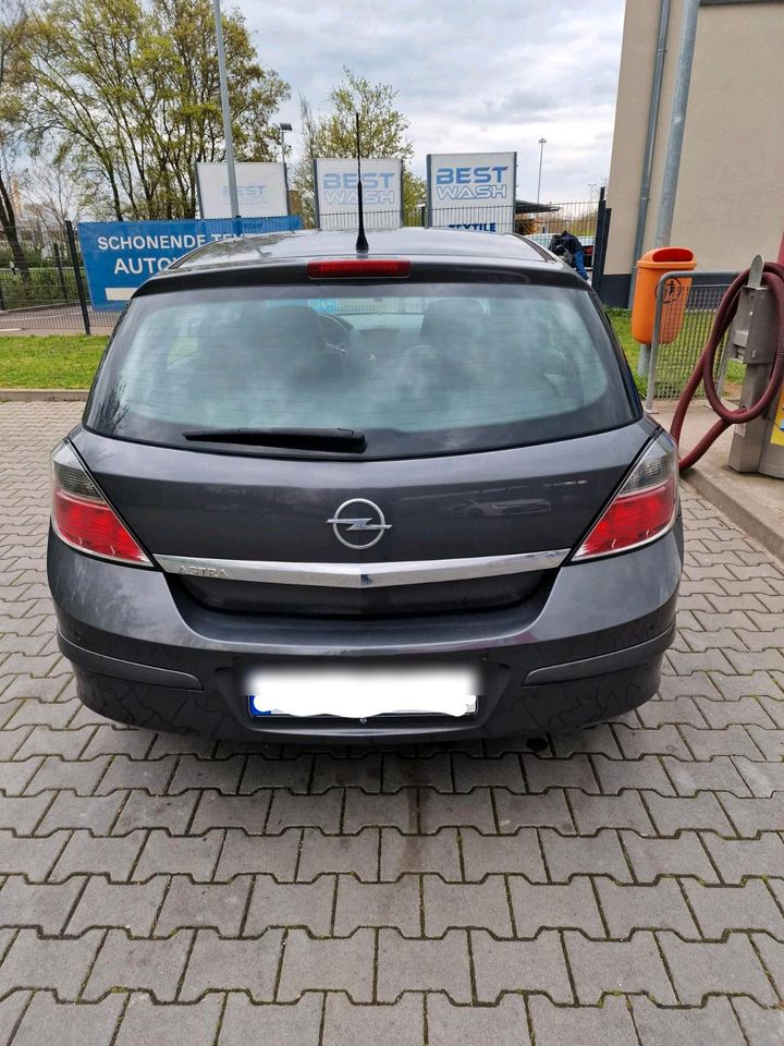 Opel Astra 1.6 in Rüsselsheim