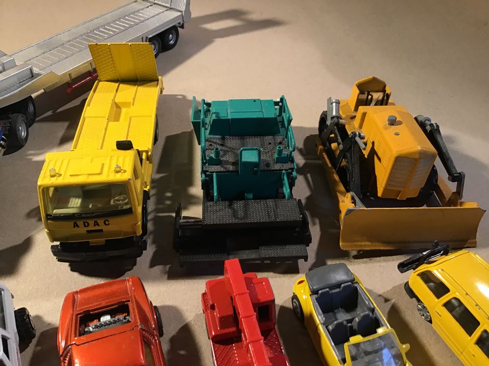 Konvolut alte Spielzeug Autos 21stück in Wiesloch