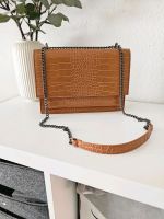 Umhängetasche neu braun Lederimitat Kette Schultertasche Niedersachsen - Cuxhaven Vorschau