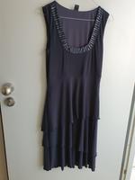 Festliches, elegantes Kleid von S.Oliver 36 dunkelblau Volants, Nordrhein-Westfalen - Harsewinkel Vorschau