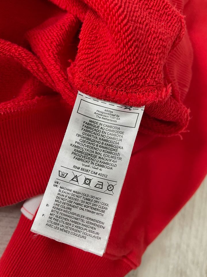 Adidas Sweatshirt cropped in Beelen