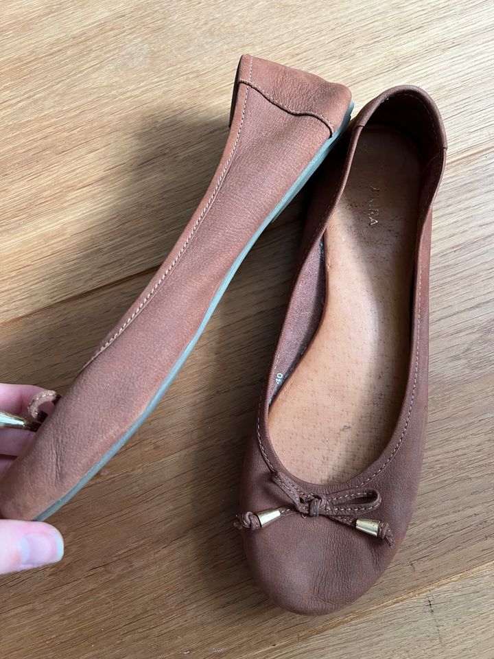 Akira Ballerinas aus Leder in braun - Gr. 40 in Düsseldorf