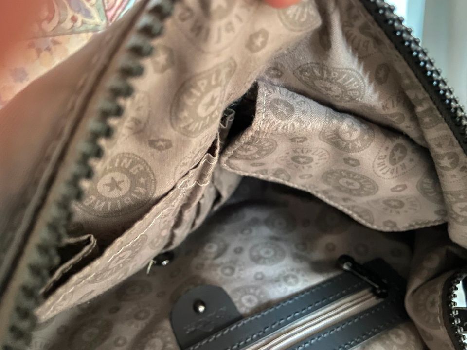 Kipling Tasche  Cathryn in grau in Alfeld (Leine)