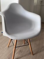 4 sehr schöne weiße Esszimmerstühle Nordrhein-Westfalen - Erkelenz Vorschau