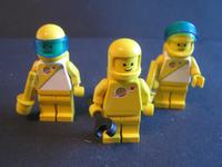 Lego - 3 alte gelbe Astronauten (4,263) Nordrhein-Westfalen - Bünde Vorschau