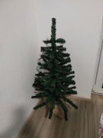 Künstlicher Weihnachtsbaum mit Kugeln und Beleuchtung Bayern - Eggenfelden Vorschau