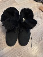Ugg Damen Winterstiefel Gr 39,5 gefüttert Berlin - Tempelhof Vorschau