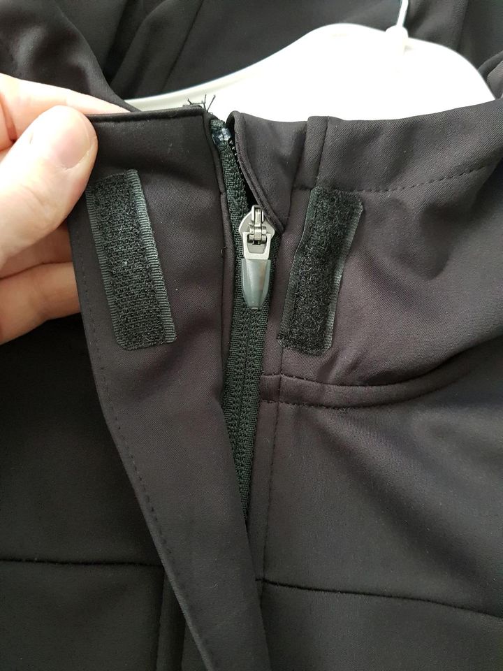 Sportjacke Laufjacke Fahrradjacke Damen Gr. M 38 in Zwoenitz