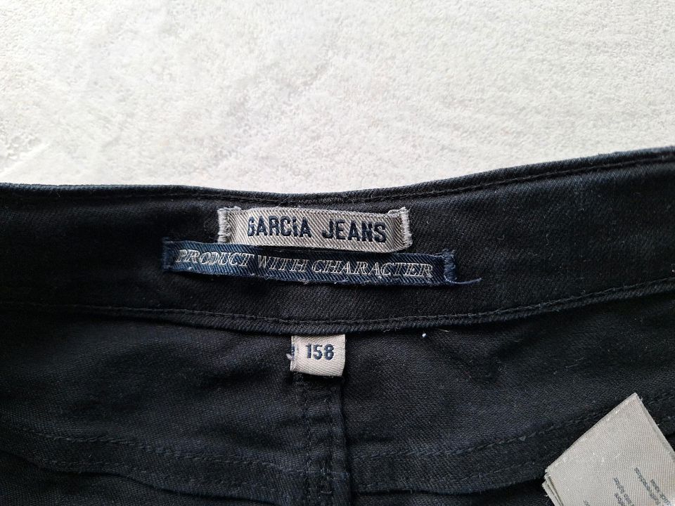 Garcia Jeans Shorts Gr. 158 in Diemelstadt