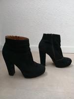 Schwarze Veloursleder-Stiefeletten mit Blockabsatz Baden-Württemberg - Mosbach Vorschau