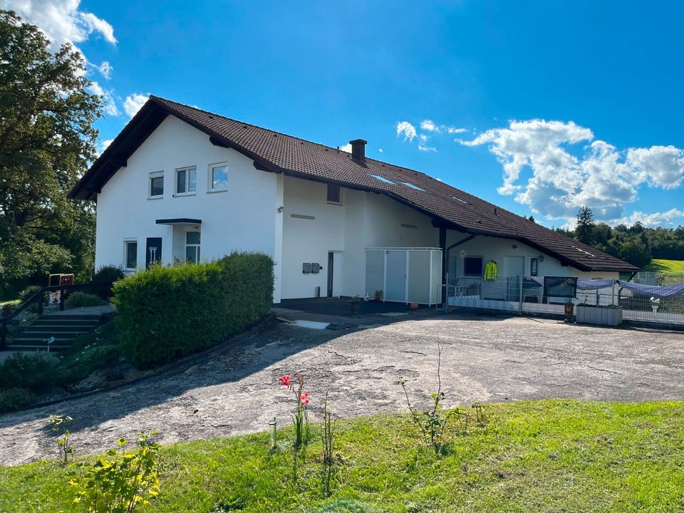 Mehrfamilienhaus mit Potenzial im Grünen - Kapitalanlage & Wohnen in Frankenhardt