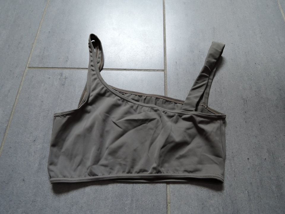 Bikini asymmetrisch olive Größe 40 in Rommerskirchen