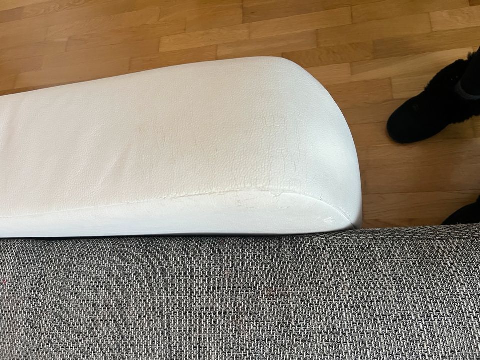 Sofa Grau Beige mit XXL Ottomane in Zwickau