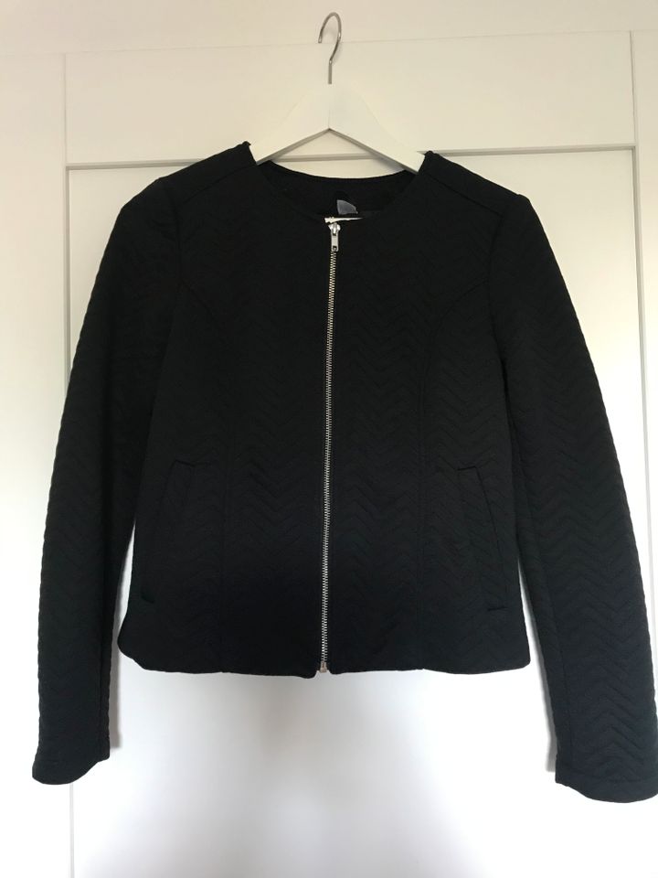 Leichte Damen Jacke mit Reißverschluss H&M schwarz Größe S 36 in Wedel