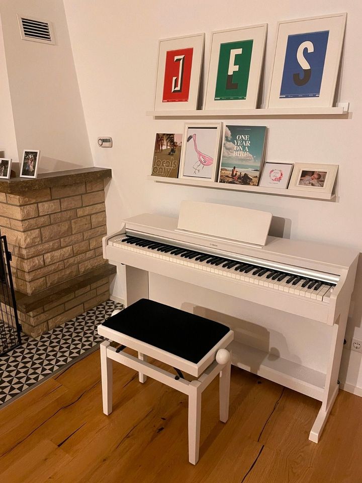 Yamaha Kawai Epiano Digitalpiano Clavinova mieten ausprobieren in Erlangen