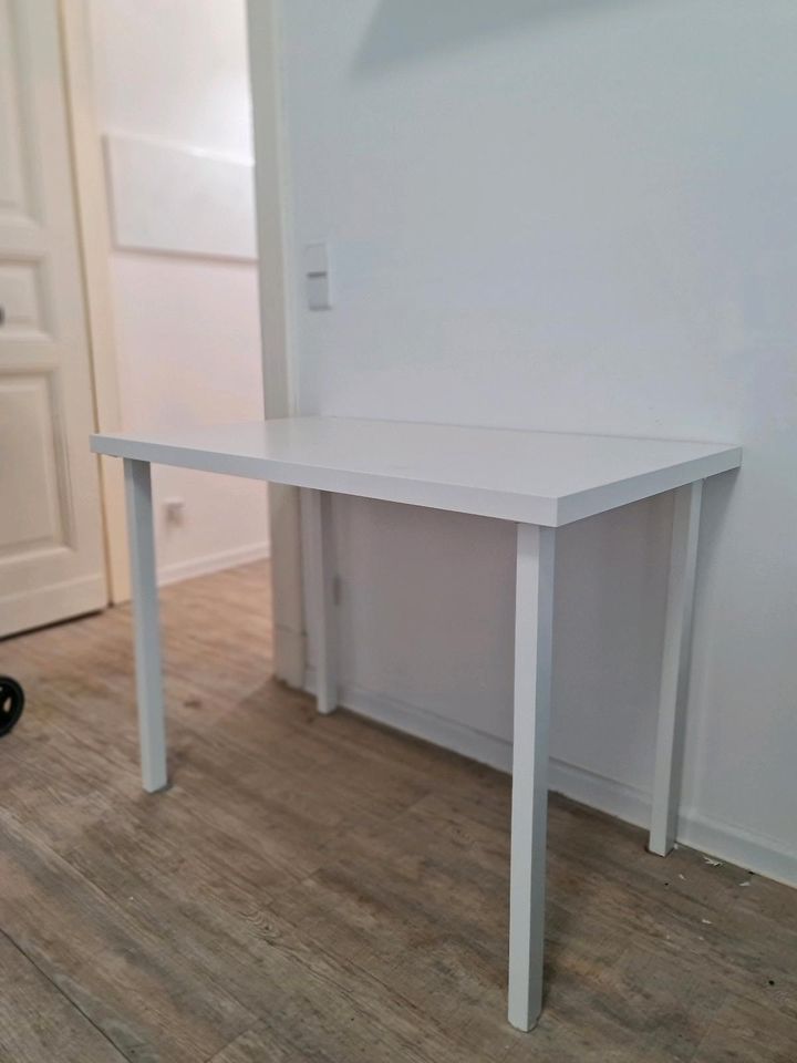 Ikea Stühle Tisch grau wie NEU in Berlin