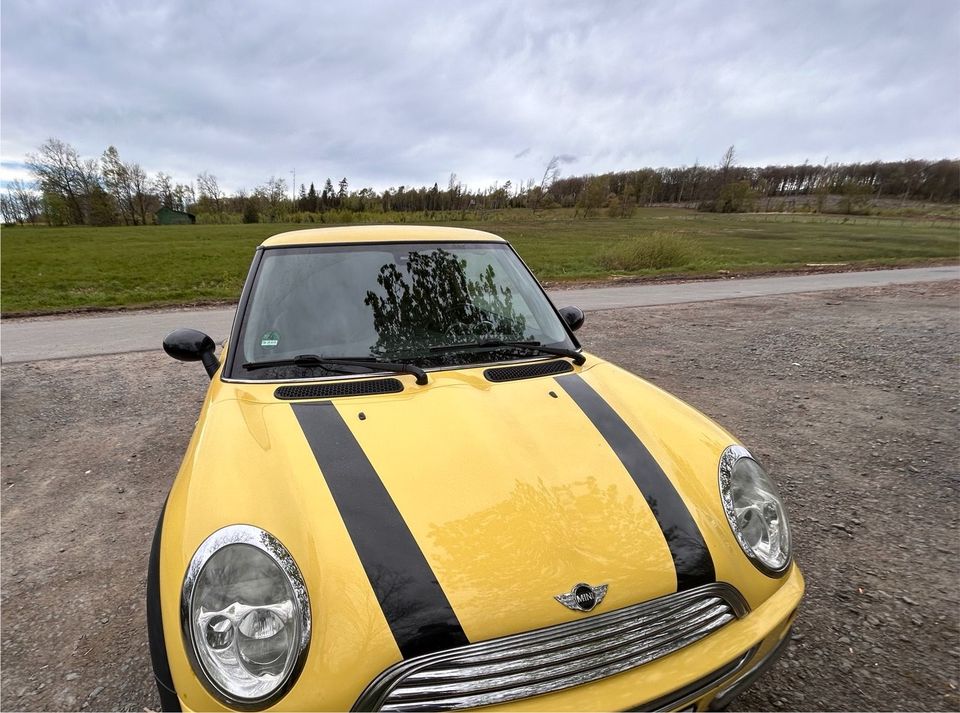 Mini Cooper mit Panoramadach in Meinerzhagen