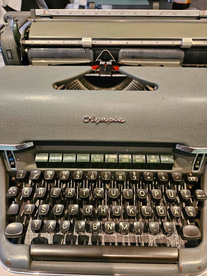 Schreibmaschine Olympia in Schopfheim