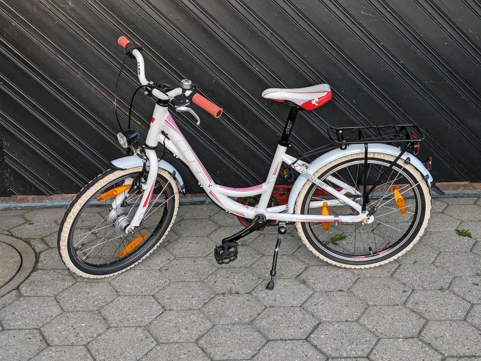 Cube 200 Street * Kinderfahrrad * 20 Zoll * 3 Gänge in Schwalmtal