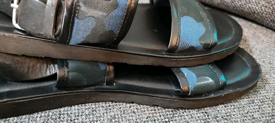 ❗❗ Pollini Sandalen Herren Camouflage blau schwarz Gr. 45❗❗ in Meerbusch