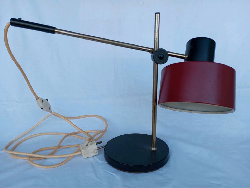 60er-Jahre-Tischlampe defekt in Hannover