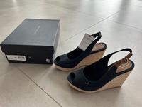 Tommy Hilfiger Sandaletten Niedersachsen - Isernhagen Vorschau
