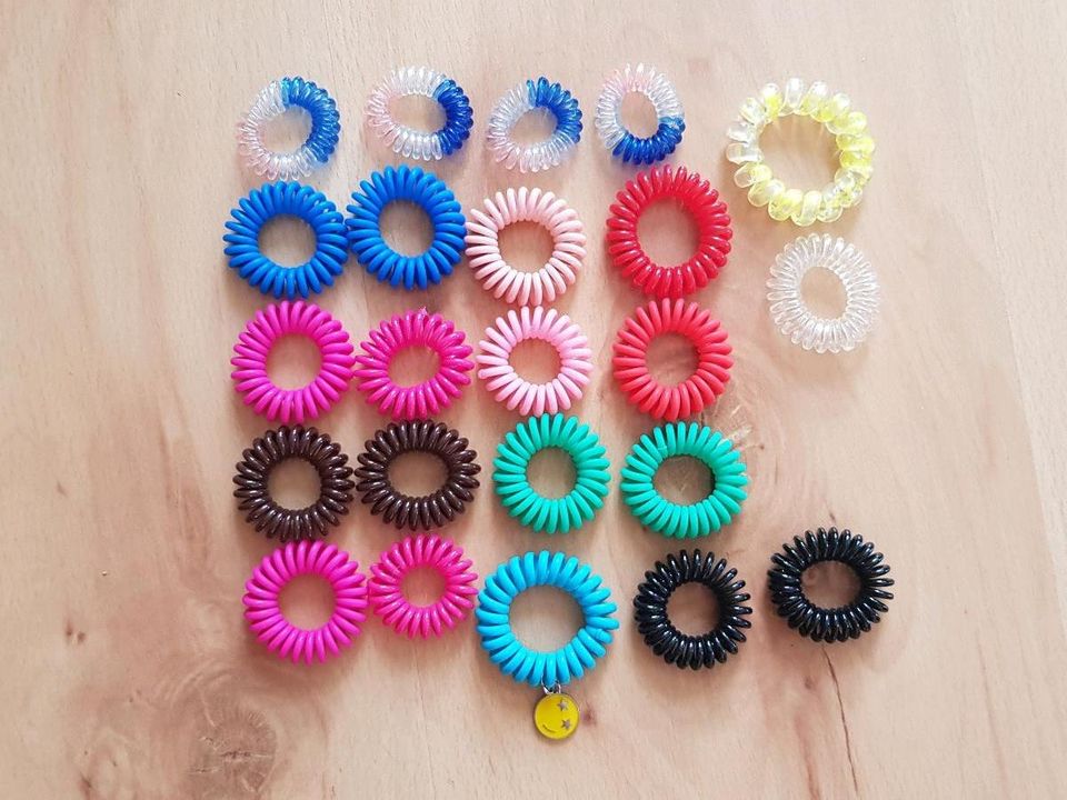 23x Haargummi SPIRAL ✓wieNEU✓❤Smiley❤ pink, schwarz, türkis in  Rheinland-Pfalz - Bad Kreuznach | eBay Kleinanzeigen ist jetzt Kleinanzeigen