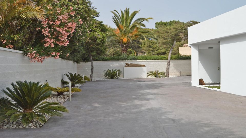 MODERNER VILLA HEIZBARER PRIVATPOOL, NUR 300m STRAND MARBELLA in Rosenkopf