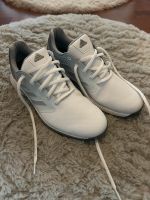 Verkaufe Golfschuhen von Adidas Niedersachsen - Wietzendorf Vorschau