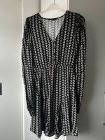 Kleid, schwarz-weiß, Langarm, Größe S Nordrhein-Westfalen - Attendorn Vorschau