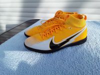 Fußballschuhe Nike für die Halle  Gr. 38,5 Baden-Württemberg - Rheinstetten Vorschau