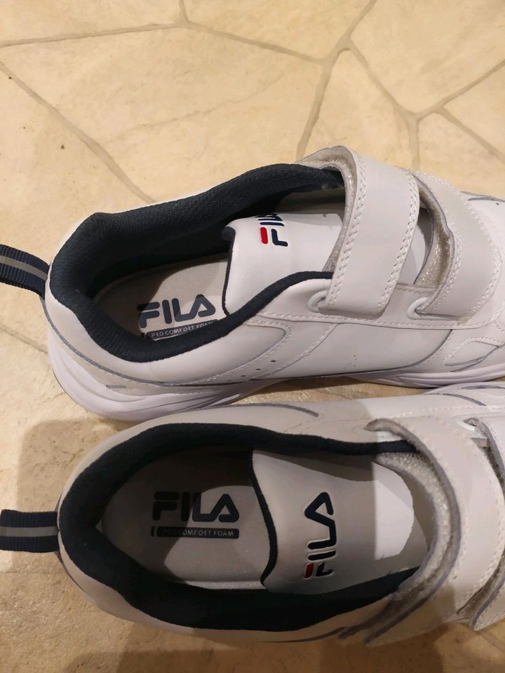 Original FILA Leder Turnschuhe Freizeitschuhe mit Klettverschluss in Schöneiche bei Berlin