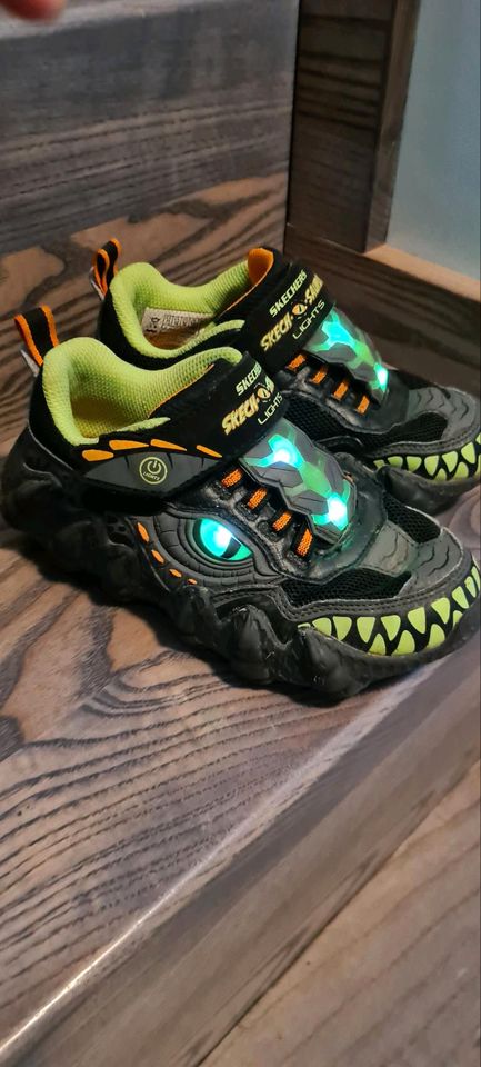 Coole Skechers Gr. 30 in Wegberg