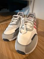 Adidas Sneaker Größe 39 1/3 Düsseldorf - Oberkassel Vorschau