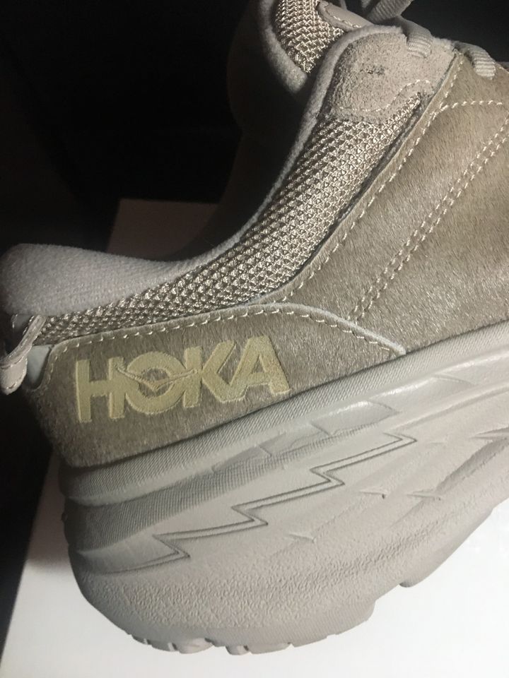 Hoka one one X Engineered Garments Bondi 7 L Gr. 42 in Erlangen